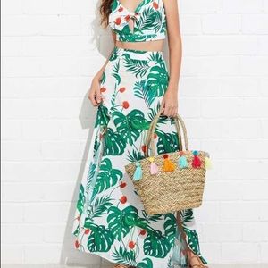 ✨✨JUST IN✨✨Palm Leaf  Knot Cami & Slit Skirt Set